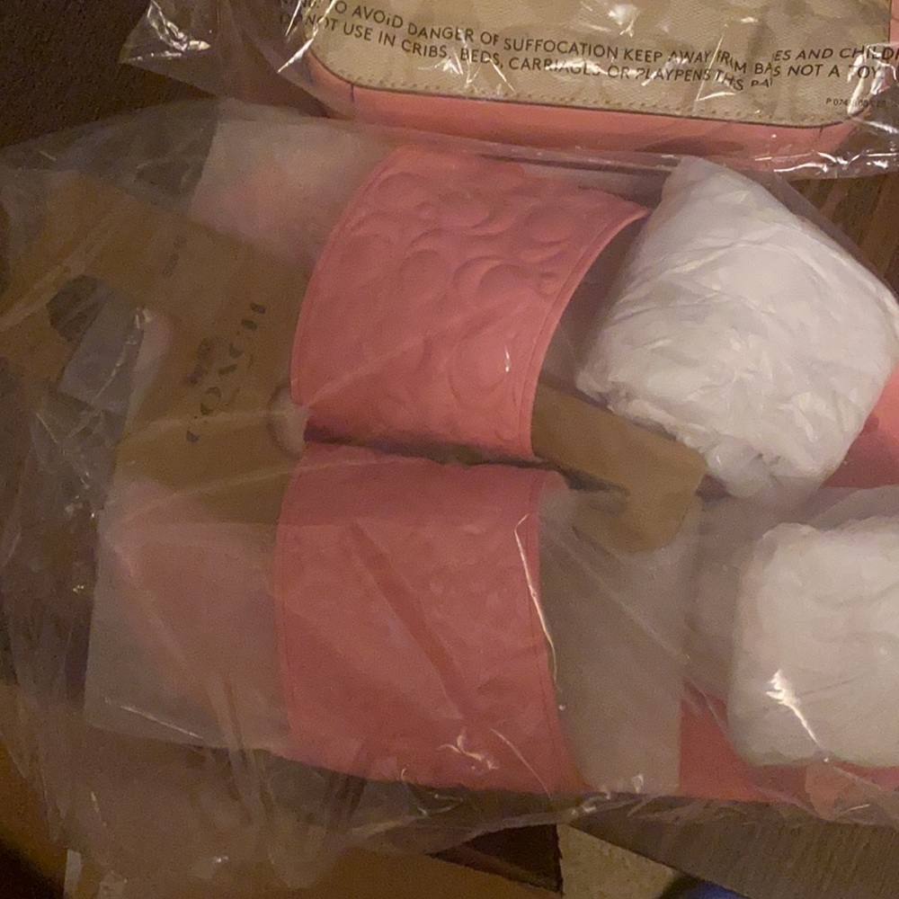 Coach bag an coach slipper pink to match the bag - Picture 2 of 2